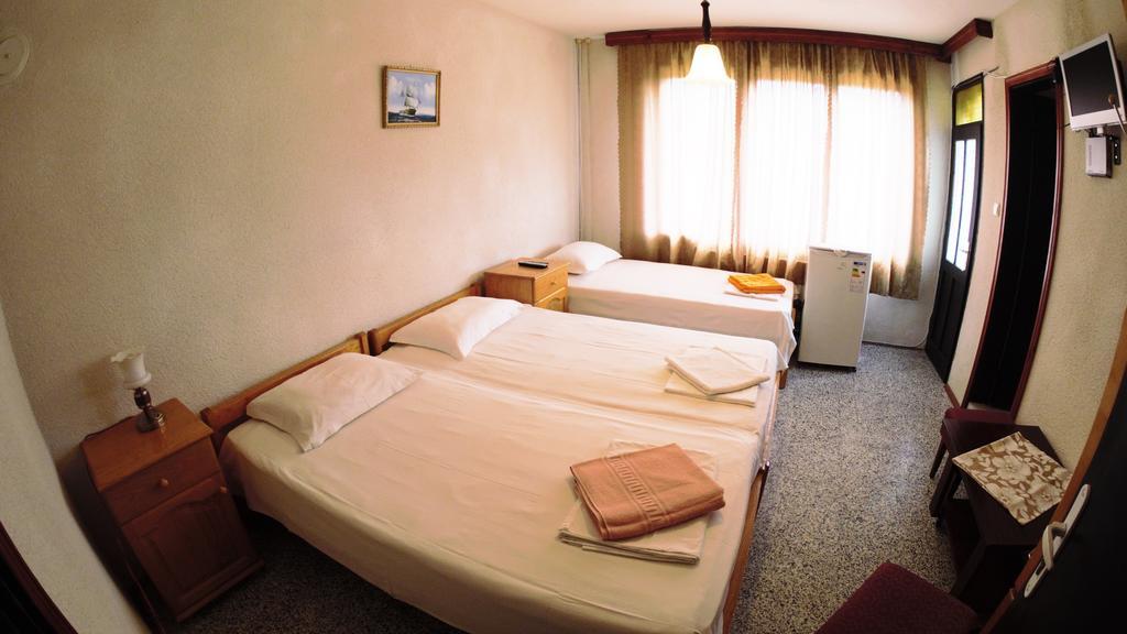 Atanasovi House Hotel Shkorpilovtsi Bagian luar foto