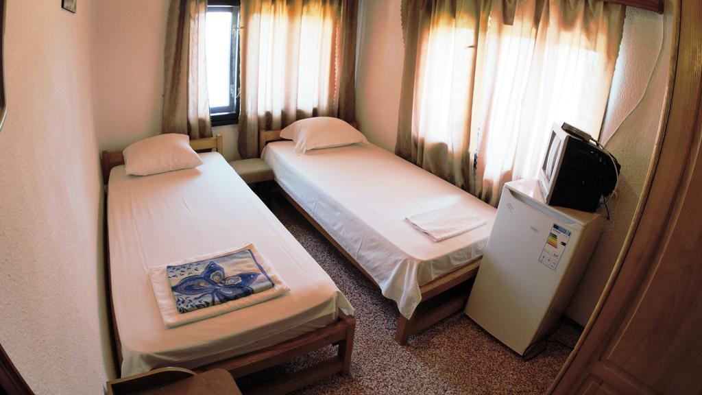 Atanasovi House Hotel Shkorpilovtsi Bagian luar foto