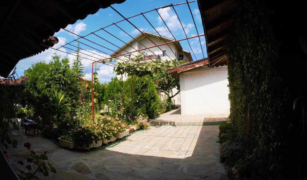 Atanasovi House Hotel Shkorpilovtsi Bagian luar foto