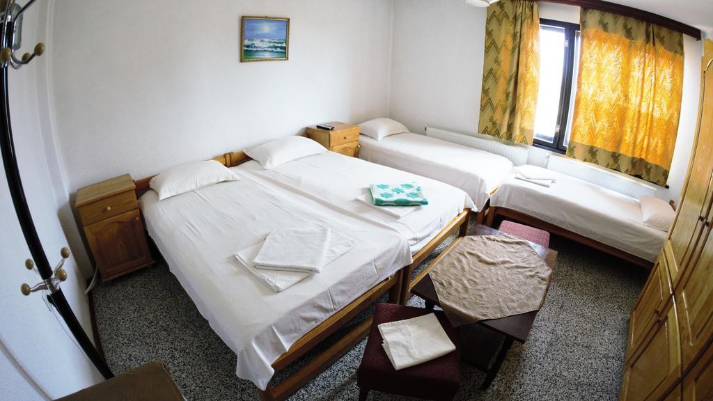 Atanasovi House Hotel Shkorpilovtsi Bagian luar foto